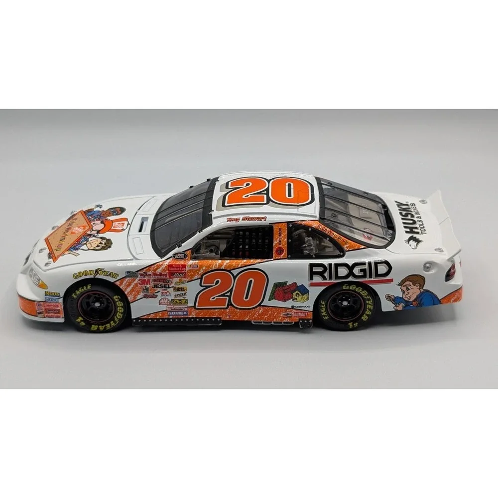 2000 Tony Stewart #20 Home Depot Kids Workshop Grand Prix Stock Car Action 1:24